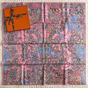 NWT Hermes La Lagende de la Foret Silk Scarf